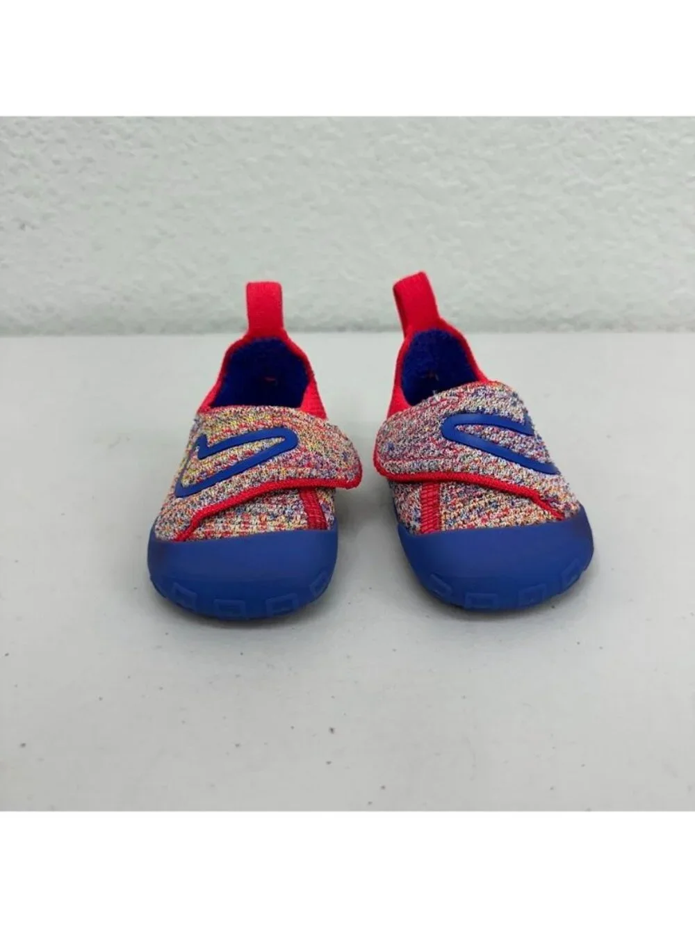 Nike FB3244-100 Swoosh 1 Infant Crib Shoes Fly Knit Sail/Siren Red/Vivid Size 3C